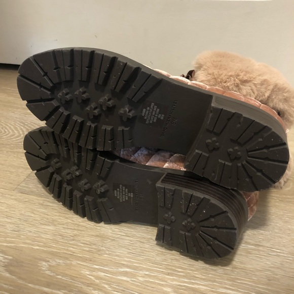 Isaac mizrahilivei ankle fur top boots size 8 - Picture 3 of 6